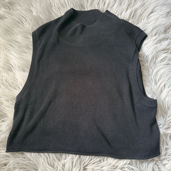 FREE PEOPLE FP Beach Knit Sleeveless Top and Skirt Set Size Large - Picture 4 of 11